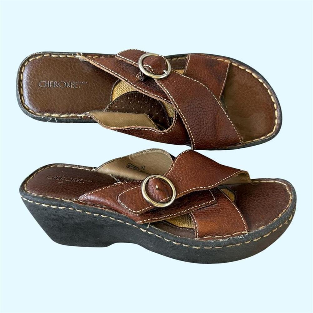 Vintage cherokee brown leather platform